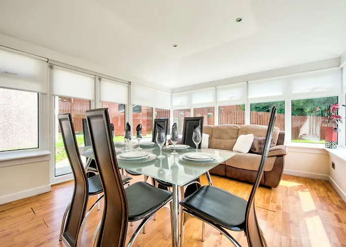 No.17 Serviced Apartment